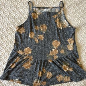 Maurice’s tank top